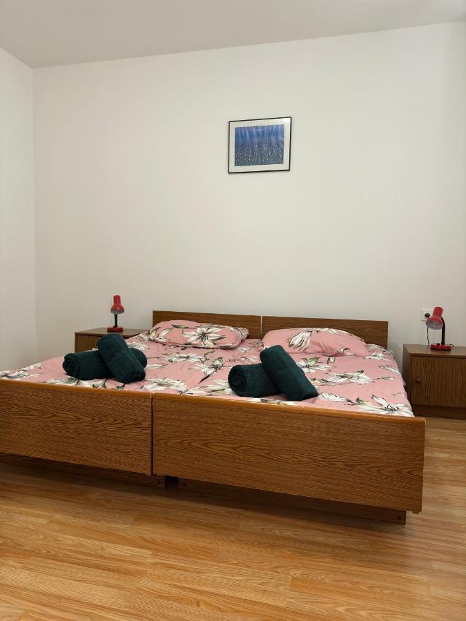 Apartmani Marko ノヴァリャ エクステリア 写真