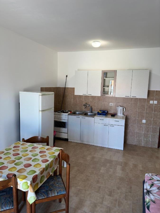 Apartmani Marko ノヴァリャ エクステリア 写真