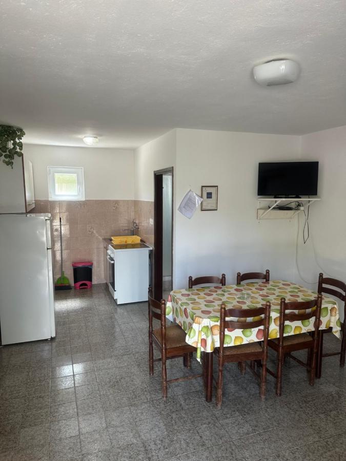 Apartmani Marko ノヴァリャ エクステリア 写真
