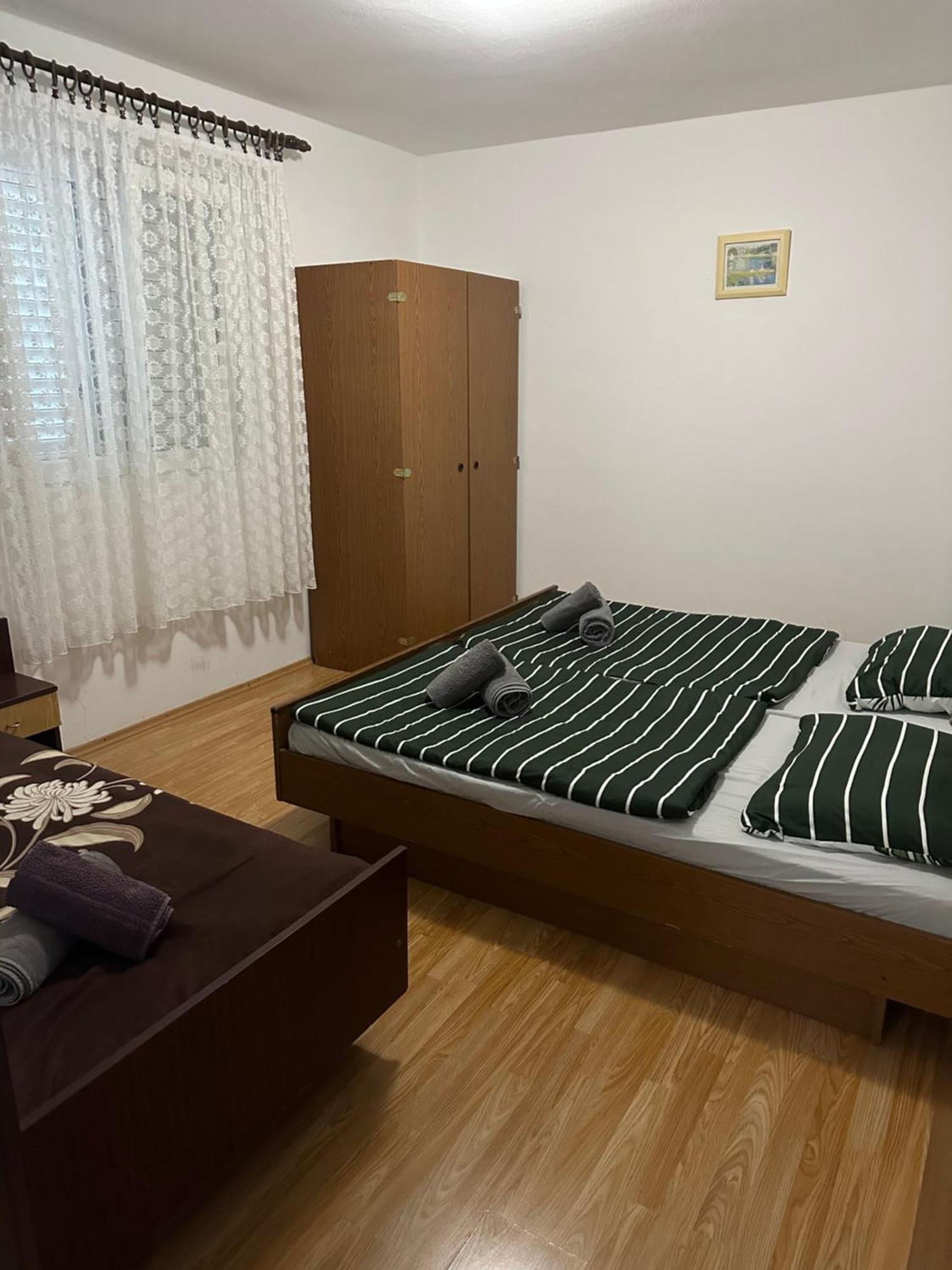 Apartmani Marko ノヴァリャ エクステリア 写真