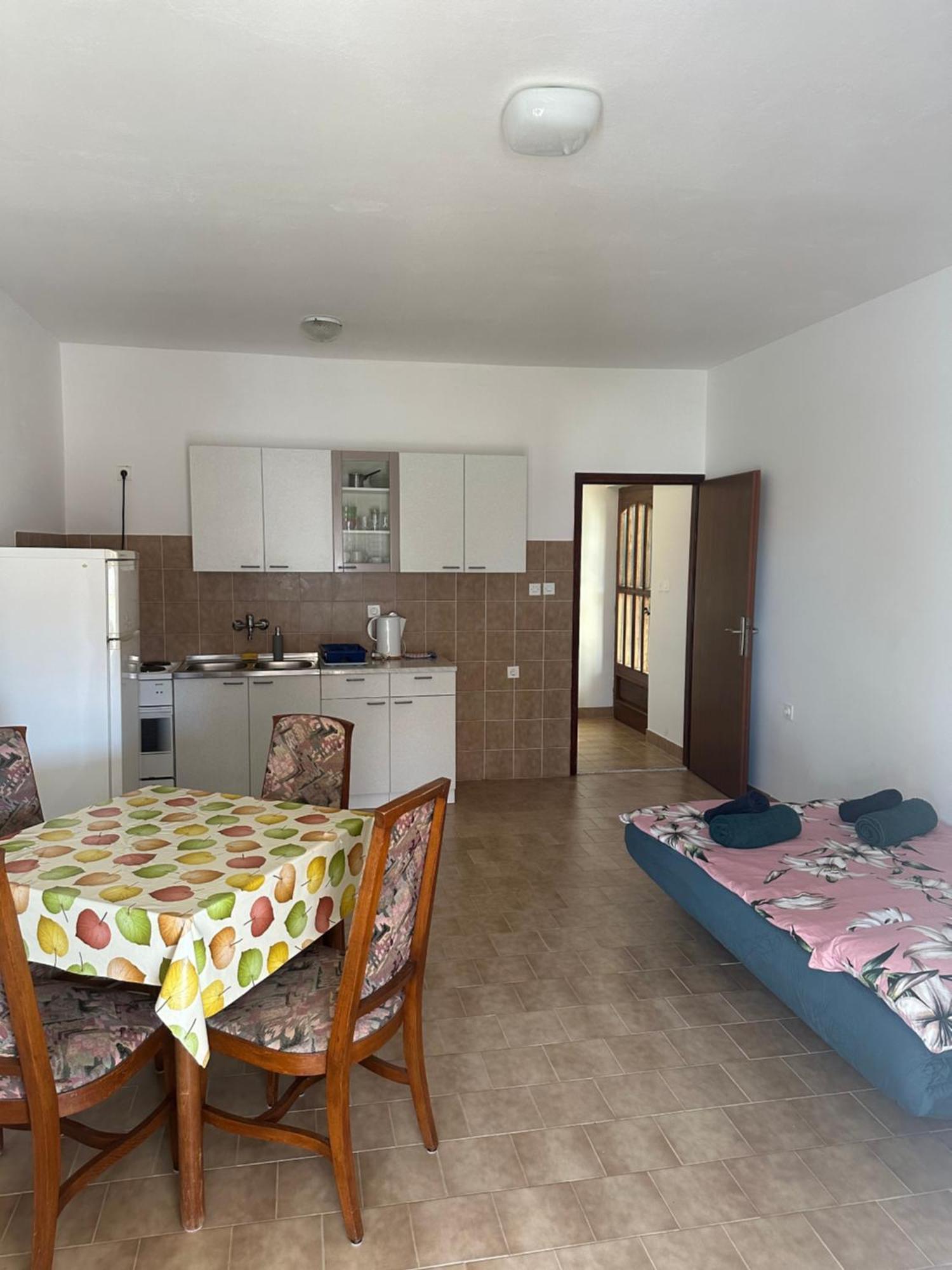 Apartmani Marko ノヴァリャ エクステリア 写真