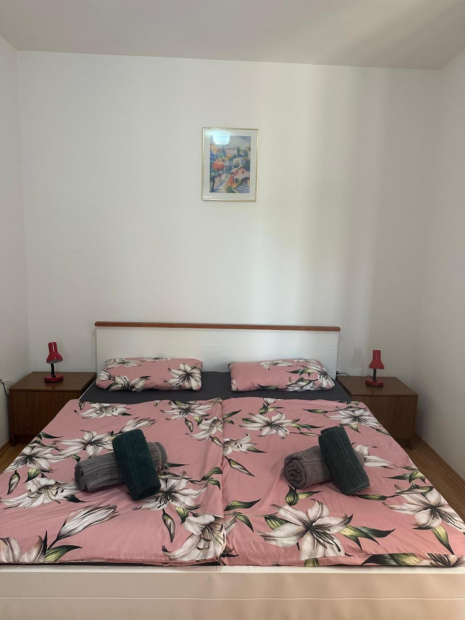 Apartmani Marko ノヴァリャ エクステリア 写真